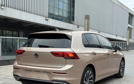 Volkswagen Golf VIII, 2022 год, 2 270 000 рублей, 3 фотография