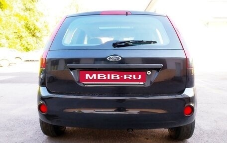 Ford Fiesta, 2002 год, 290 000 рублей, 2 фотография