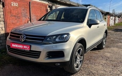 Volkswagen Touareg III, 2011 год, 1 958 000 рублей, 1 фотография