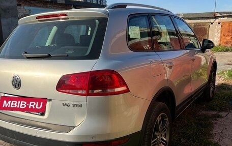 Volkswagen Touareg III, 2011 год, 1 958 000 рублей, 4 фотография