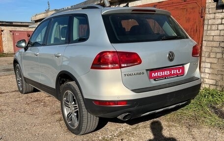 Volkswagen Touareg III, 2011 год, 1 958 000 рублей, 3 фотография