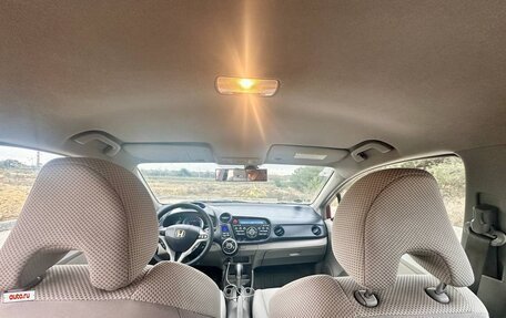 Honda Insight II рестайлинг, 2009 год, 695 000 рублей, 9 фотография