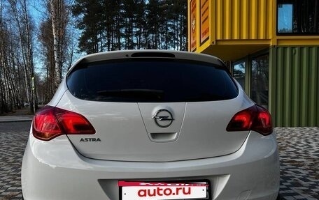 Opel Astra J, 2011 год, 740 000 рублей, 5 фотография