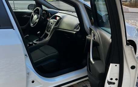 Opel Astra J, 2011 год, 740 000 рублей, 10 фотография