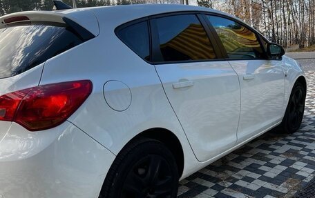 Opel Astra J, 2011 год, 740 000 рублей, 7 фотография