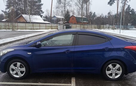 Hyundai Elantra V, 2011 год, 860 000 рублей, 2 фотография