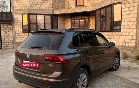 Volkswagen Tiguan II, 2020 год, 2 750 000 рублей, 3 фотография