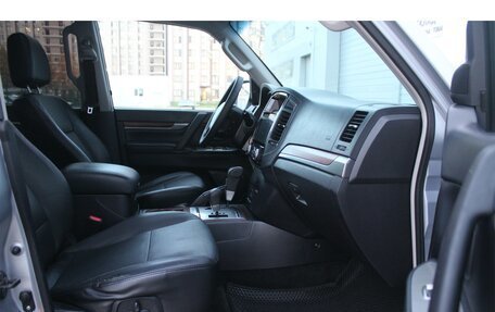 Mitsubishi Pajero IV, 2008 год, 1 731 000 рублей, 16 фотография