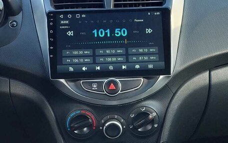 Hyundai Solaris II рестайлинг, 2012 год, 825 000 рублей, 11 фотография