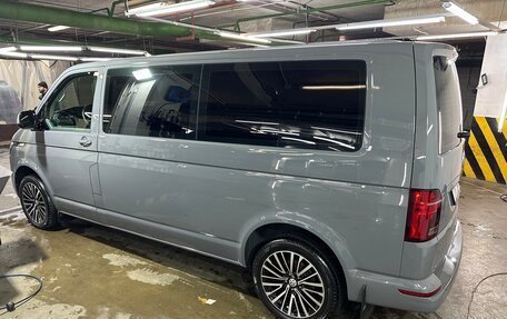 Volkswagen Caravelle T6 рестайлинг, 2020 год, 4 850 000 рублей, 7 фотография