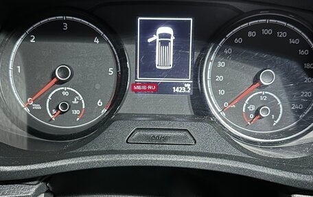 Volkswagen Caravelle T6 рестайлинг, 2020 год, 4 850 000 рублей, 18 фотография