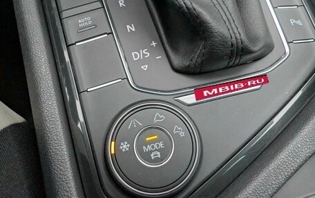 Volkswagen Tiguan II, 2020 год, 2 997 000 рублей, 19 фотография