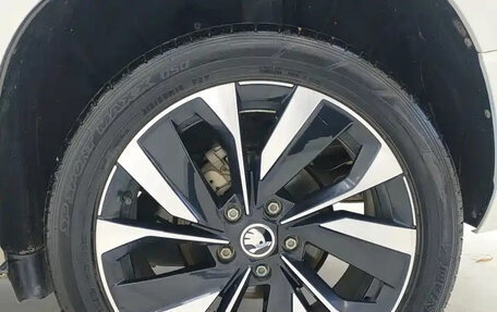 Skoda Karoq I, 2022 год, 1 780 099 рублей, 9 фотография