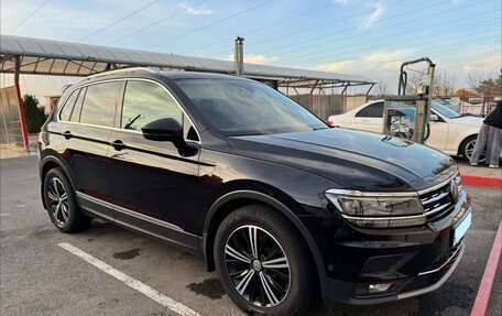 Volkswagen Tiguan II, 2019 год, 3 200 000 рублей, 1 фотография