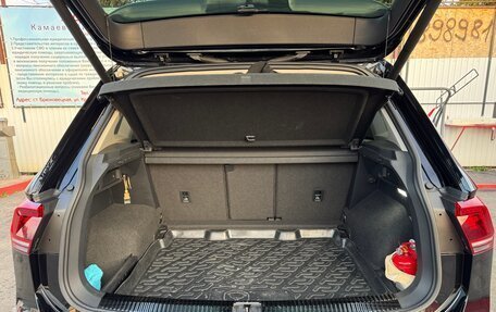 Volkswagen Tiguan II, 2019 год, 3 200 000 рублей, 13 фотография