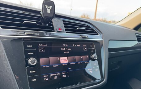 Volkswagen Tiguan II, 2019 год, 3 200 000 рублей, 32 фотография