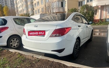 Hyundai Solaris II рестайлинг, 2015 год, 600 000 рублей, 3 фотография