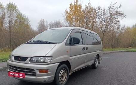 Mitsubishi Delica IV, 1999 год, 595 000 рублей, 2 фотография