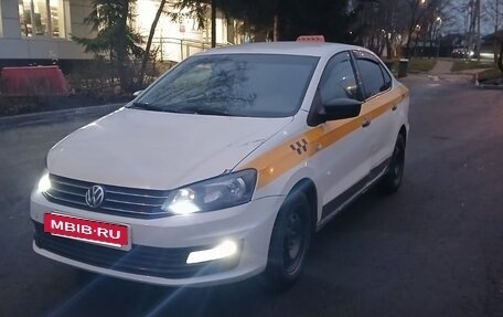 Volkswagen Polo VI (EU Market), 2019 год, 490 000 рублей, 2 фотография
