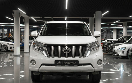 Toyota Land Cruiser Prado 150 рестайлинг 2, 2013 год, 2 650 000 рублей, 3 фотография