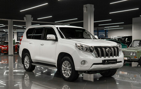 Toyota Land Cruiser Prado 150 рестайлинг 2, 2013 год, 2 650 000 рублей, 2 фотография
