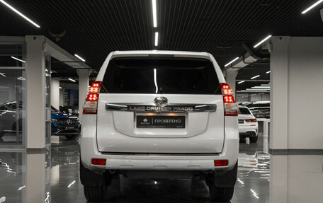 Toyota Land Cruiser Prado 150 рестайлинг 2, 2013 год, 2 650 000 рублей, 6 фотография
