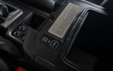 Toyota Land Cruiser Prado 150 рестайлинг 2, 2013 год, 2 650 000 рублей, 19 фотография