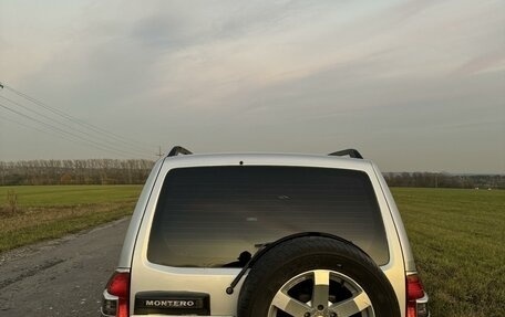 Mitsubishi Montero III, 2000 год, 520 000 рублей, 2 фотография