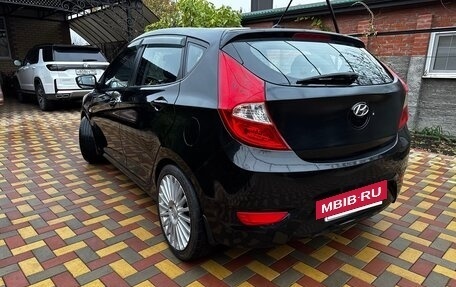 Hyundai Solaris II рестайлинг, 2012 год, 735 000 рублей, 3 фотография