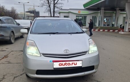Toyota Prius, 2004 год, 550 000 рублей, 3 фотография