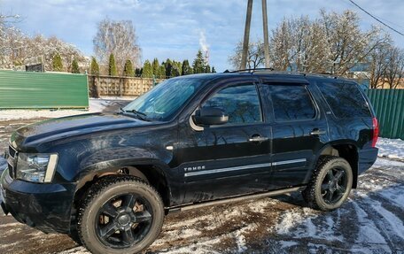 Chevrolet Tahoe III, 2013 год, 2 399 000 рублей, 2 фотография