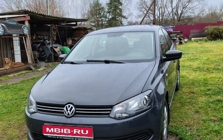 Volkswagen Polo VI (EU Market), 2011 год, 900 000 рублей, 1 фотография