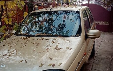 Chevrolet Niva I рестайлинг, 2004 год, 270 000 рублей, 1 фотография