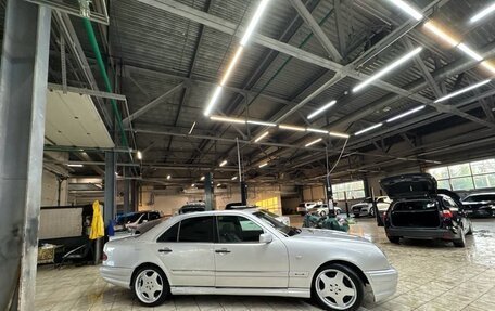 Mercedes-Benz E-Класс, 1999 год, 800 000 рублей, 2 фотография