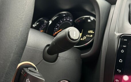 Renault Logan II, 2020 год, 2 520 000 рублей, 21 фотография