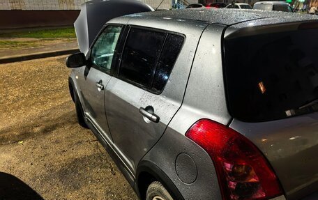 Suzuki Swift III, 2005 год, 355 000 рублей, 4 фотография