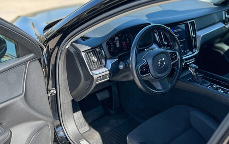 Volvo V60 II, 2019 год, 2 800 000 рублей, 4 фотография