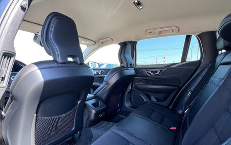 Volvo V60 II, 2019 год, 2 800 000 рублей, 5 фотография