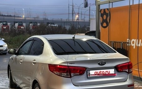 KIA Rio III рестайлинг, 2015 год, 900 000 рублей, 2 фотография