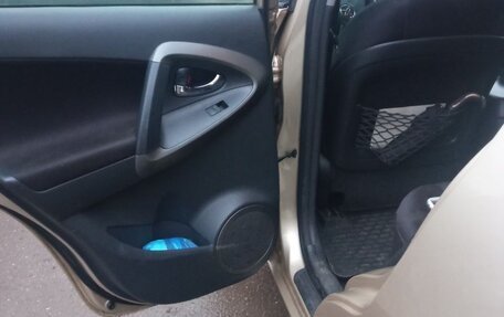 Toyota RAV4, 2011 год, 1 300 000 рублей, 11 фотография