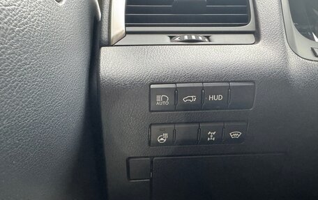 Lexus RX IV рестайлинг, 2017 год, 3 700 000 рублей, 9 фотография