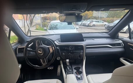 Lexus RX IV рестайлинг, 2017 год, 3 700 000 рублей, 14 фотография