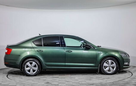 Skoda Octavia, 2019 год, 1 999 000 рублей, 4 фотография
