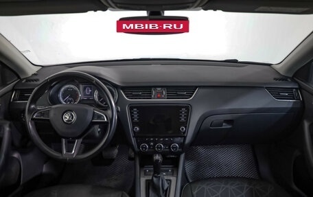 Skoda Octavia, 2019 год, 1 999 000 рублей, 11 фотография