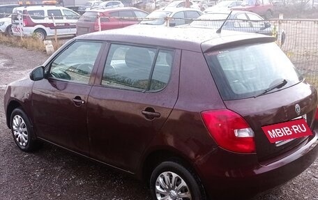 Skoda Fabia II, 2010 год, 299 000 рублей, 2 фотография