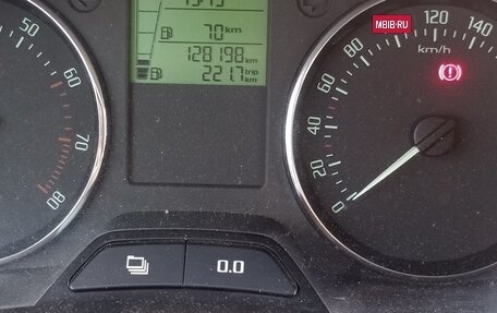 Skoda Fabia II, 2010 год, 299 000 рублей, 6 фотография