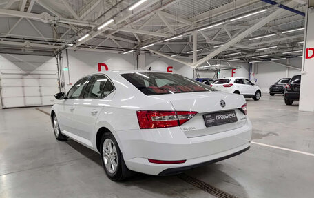 Skoda Superb III рестайлинг, 2016 год, 1 670 000 рублей, 8 фотография