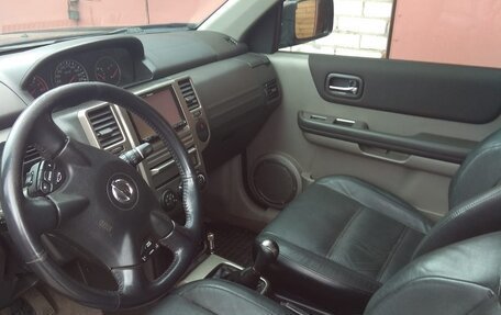 Nissan X-Trail, 2005 год, 680 000 рублей, 11 фотография