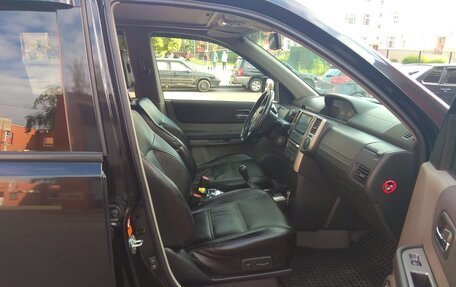 Nissan X-Trail, 2005 год, 680 000 рублей, 10 фотография