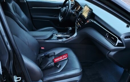 Toyota Camry, 2021 год, 3 100 000 рублей, 9 фотография